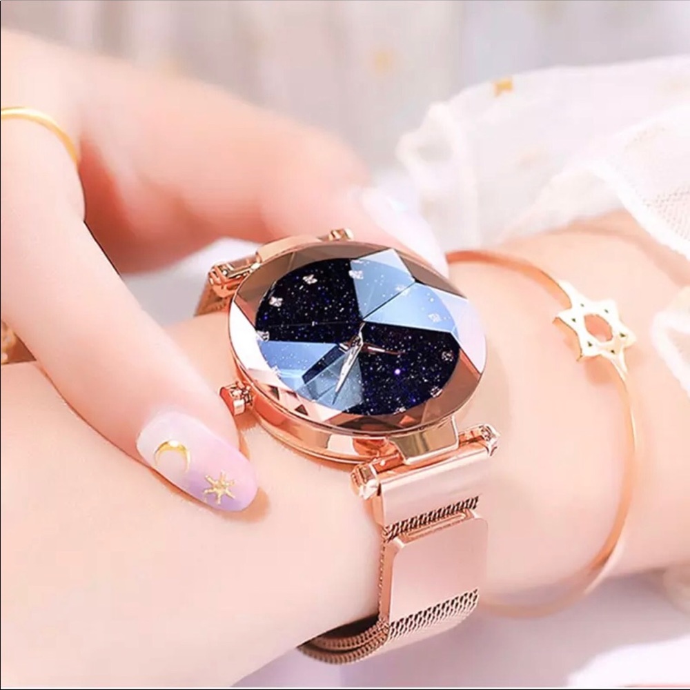 Ladies watch with magnet mesh stainless steel band